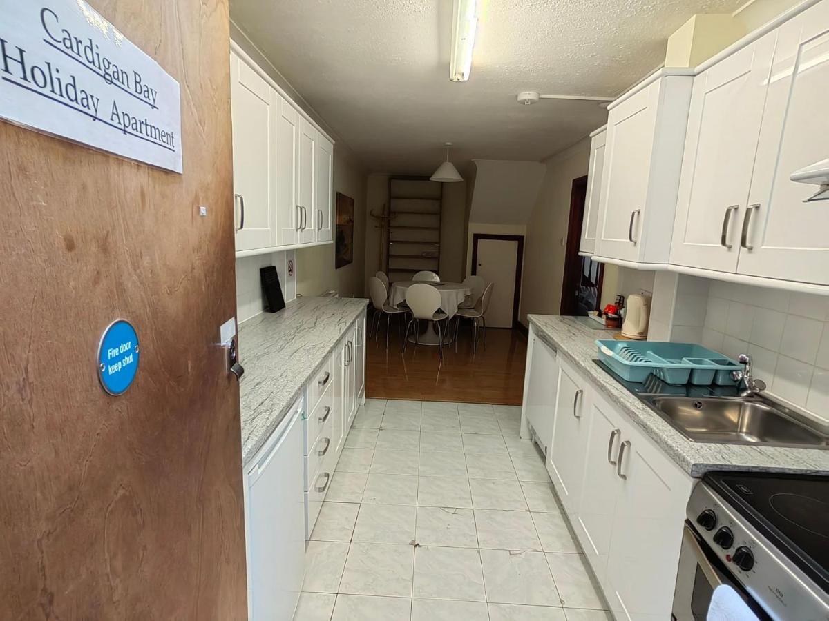 Cardigan Bay Self Catering Guest house 3*