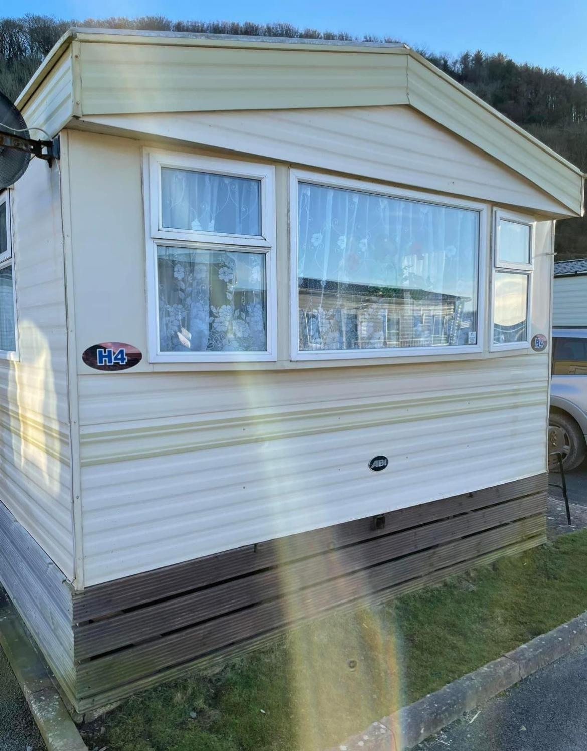 Lovley 3 Bedroom Static Caravan In Clarach Bay Holiday home *