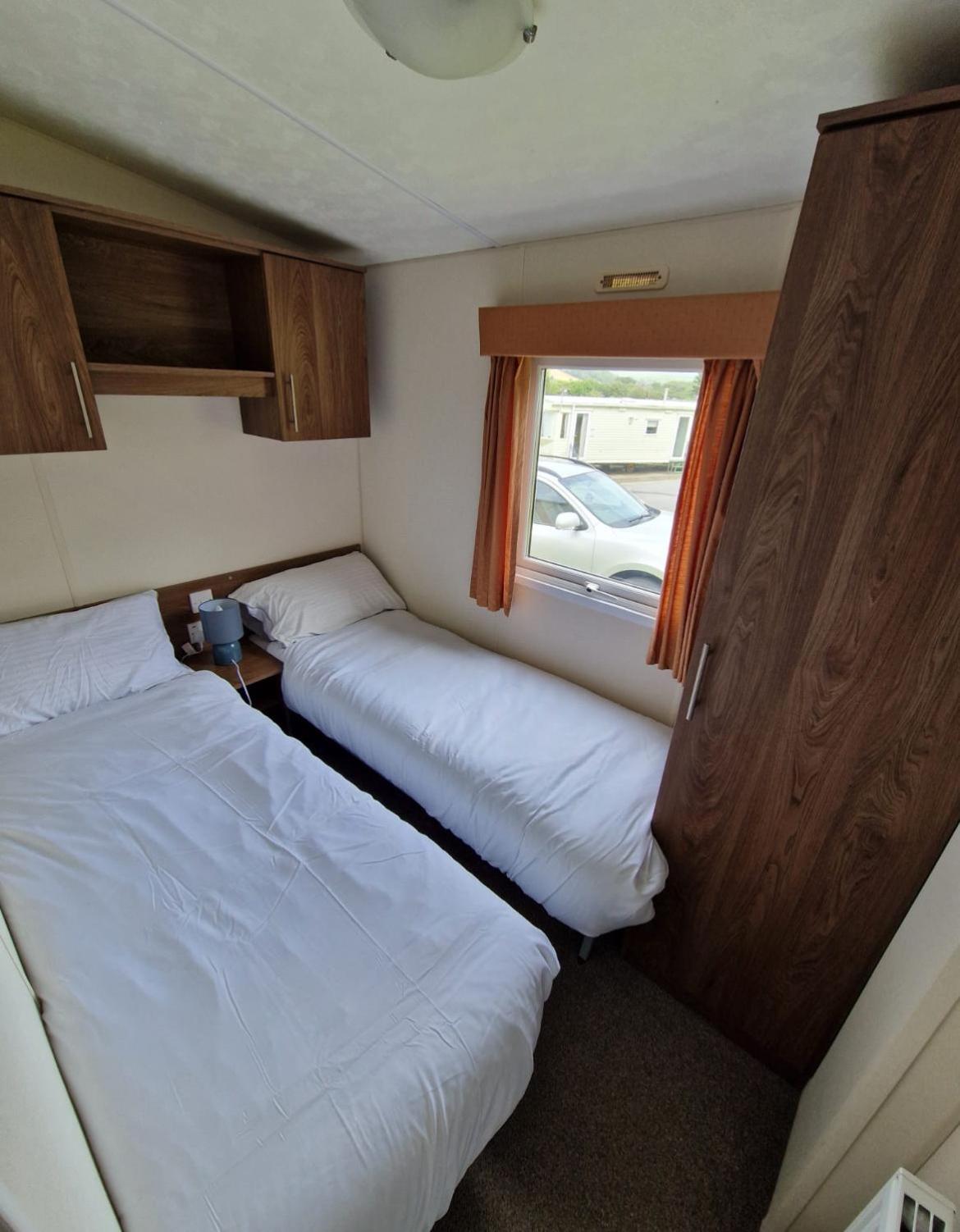 Modern 2017 Model Delta Sienna Static Caravan In Clarach Bay Casa de férias Aberystwyth