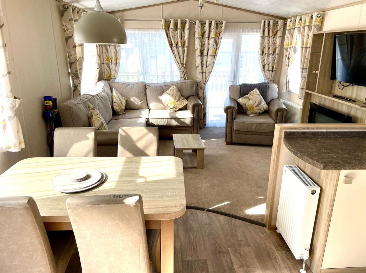 Casa de férias Platinium Standard Luxury And Modern Static Caravan At Clarach Bay