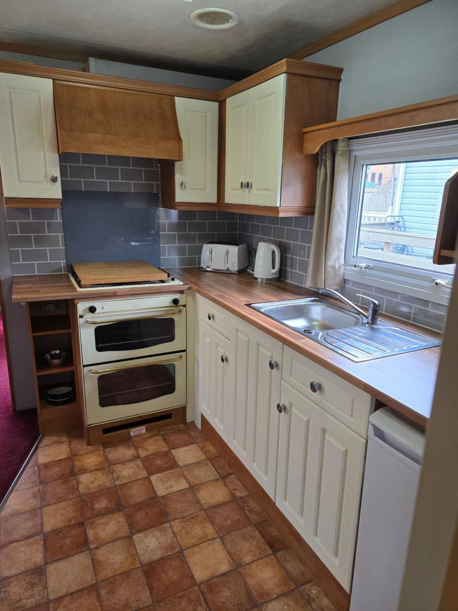 Beautiful 2 Bedroomed Mobile