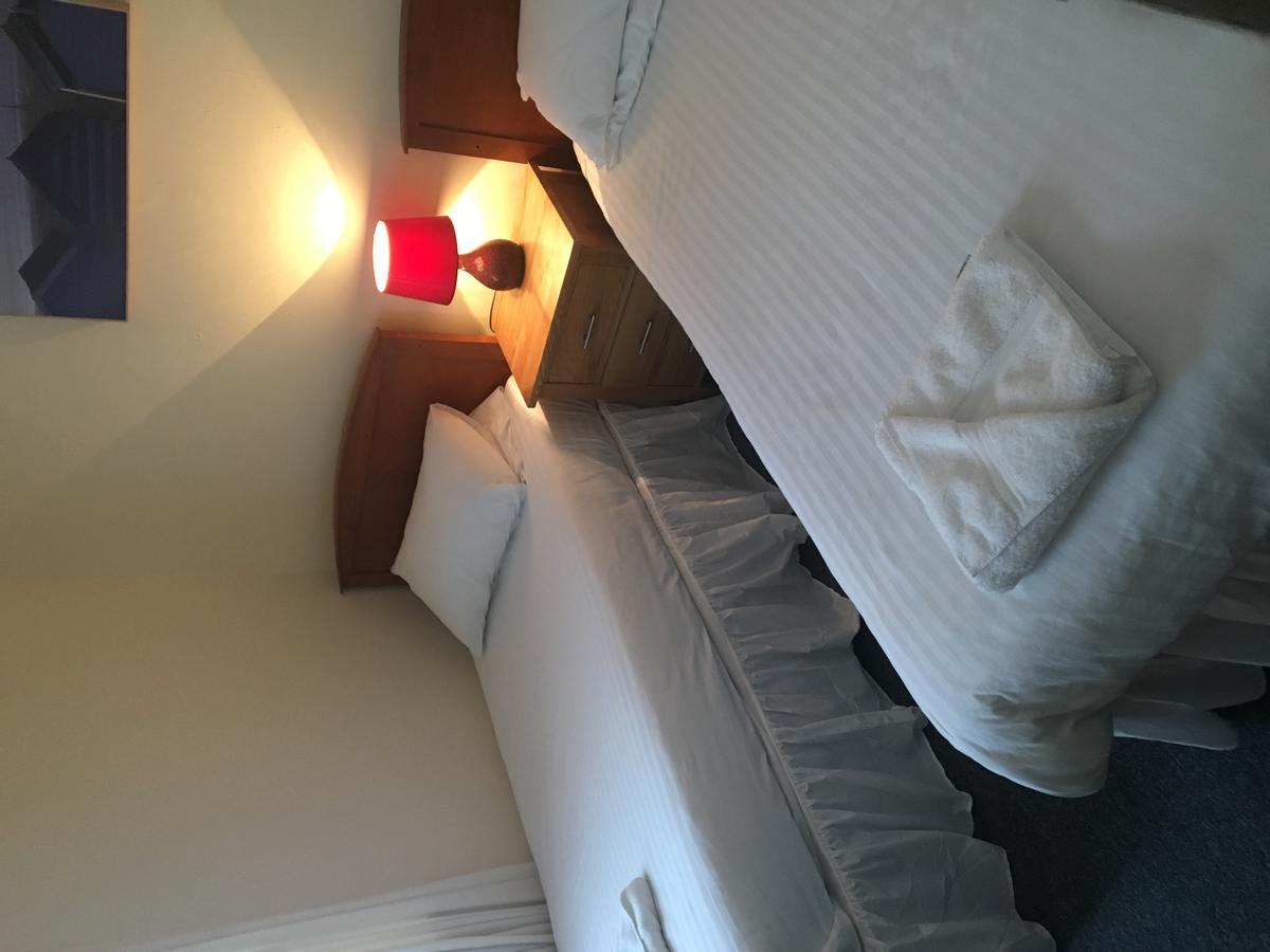 Four Seasons Budget Hostel