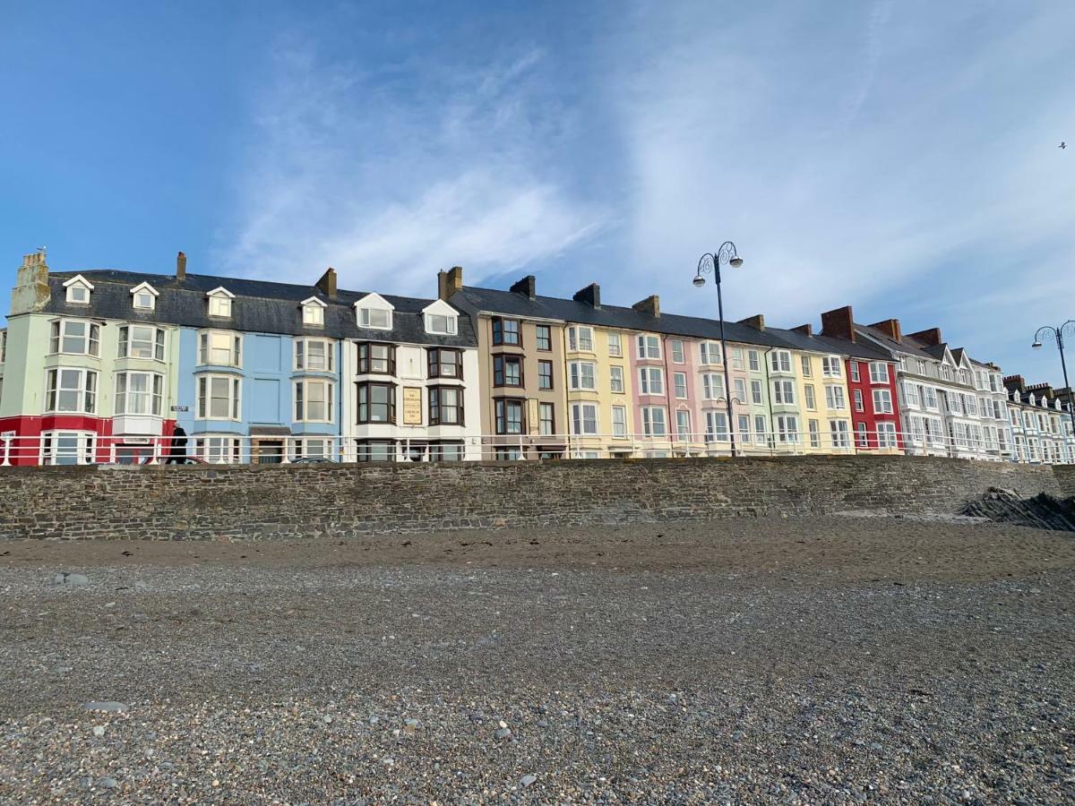 Cardigan Bay Self Catering 3*