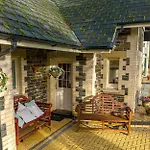 Plas Y Dderwen Apartments