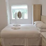 Shelley Guest House