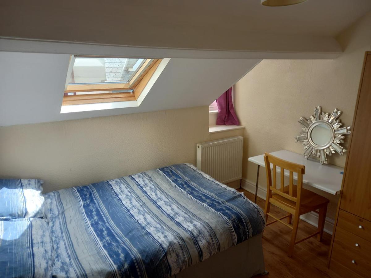 Homestay 52 Cambrian St