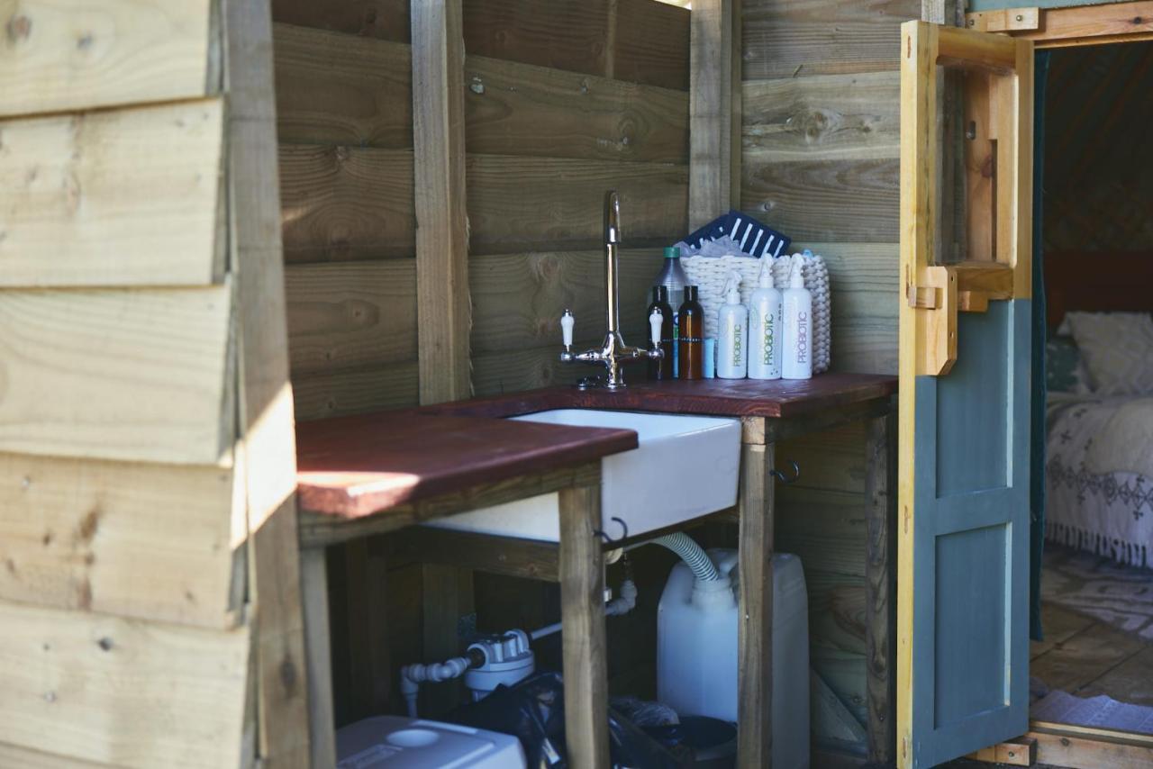 Luxury tent Raven Yurt - Yurtopia