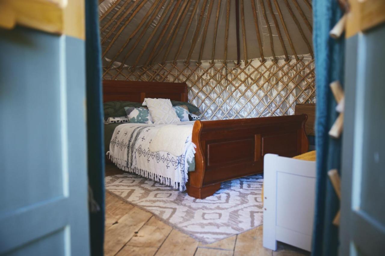Luxury tent Raven Yurt - Yurtopia *