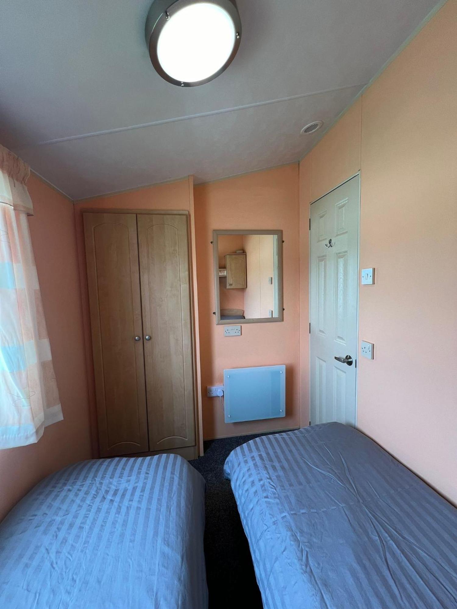 Apartment Light And Airy 2 Bedroom Mobile *