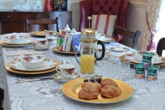 Bed & Breakfast Plas Y Dderwen Aberystwyth