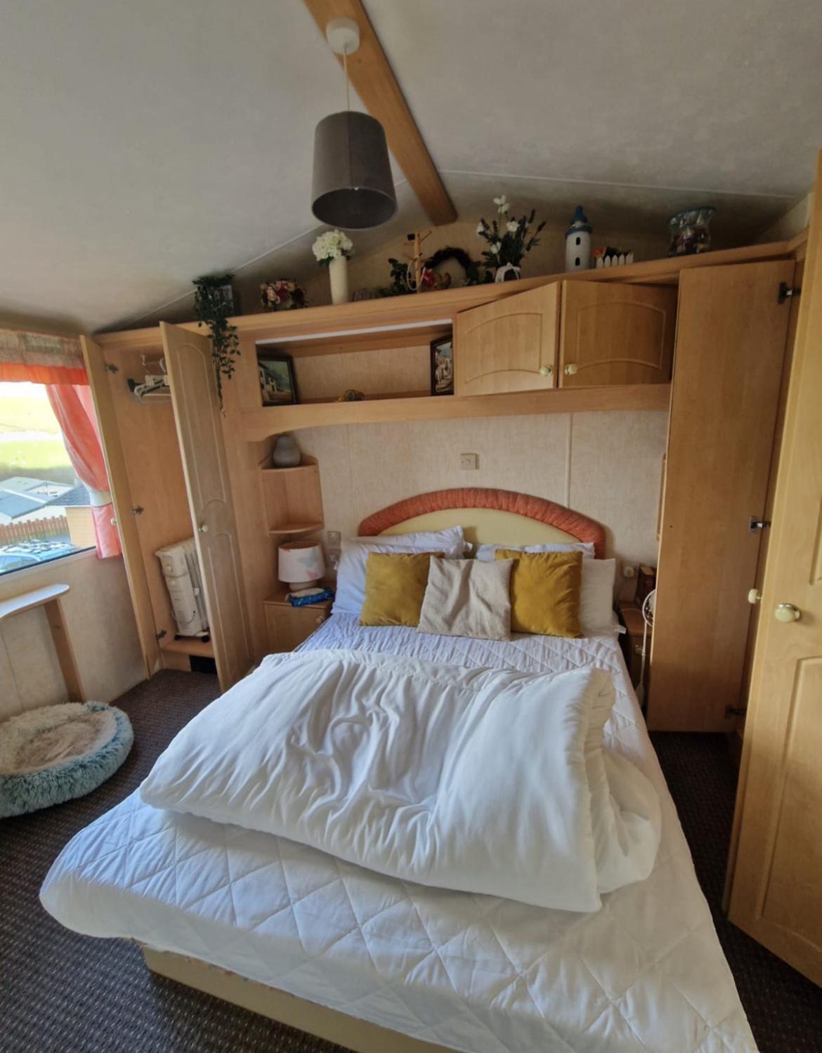 Holiday home Sea View Escape 2 Bedroom Pet Friendly Caravan At Clarach Bay Gm3 Aberystwyth