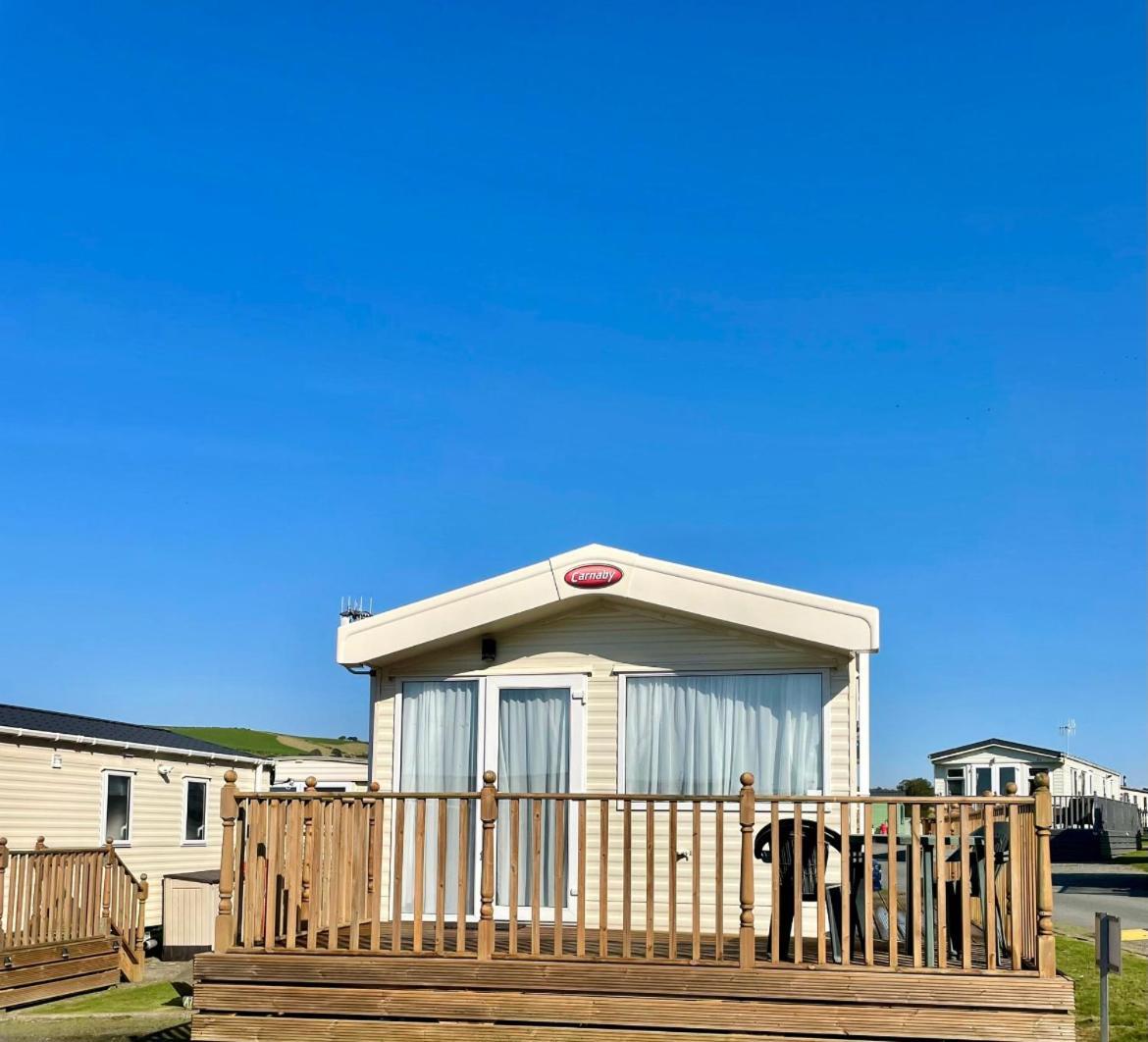 Holiday home Platinium Standard Luxury And Modern Static Caravan At Clarach Bay