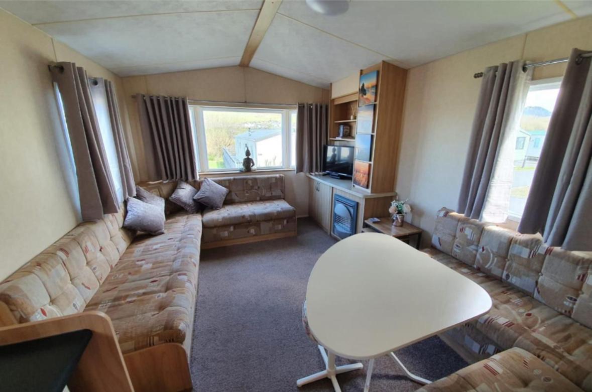 Pet Friendly 3 Bed Static Caravan In Clarach Bay Spacious And Cozy Aberystwyth