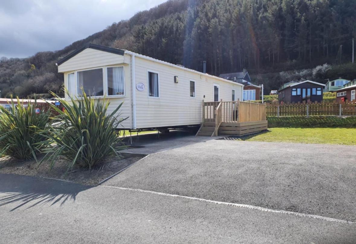 Pet Friendly 3 Bed Static Caravan In Clarach Bay Spacious And Cozy Holiday home Aberystwyth
