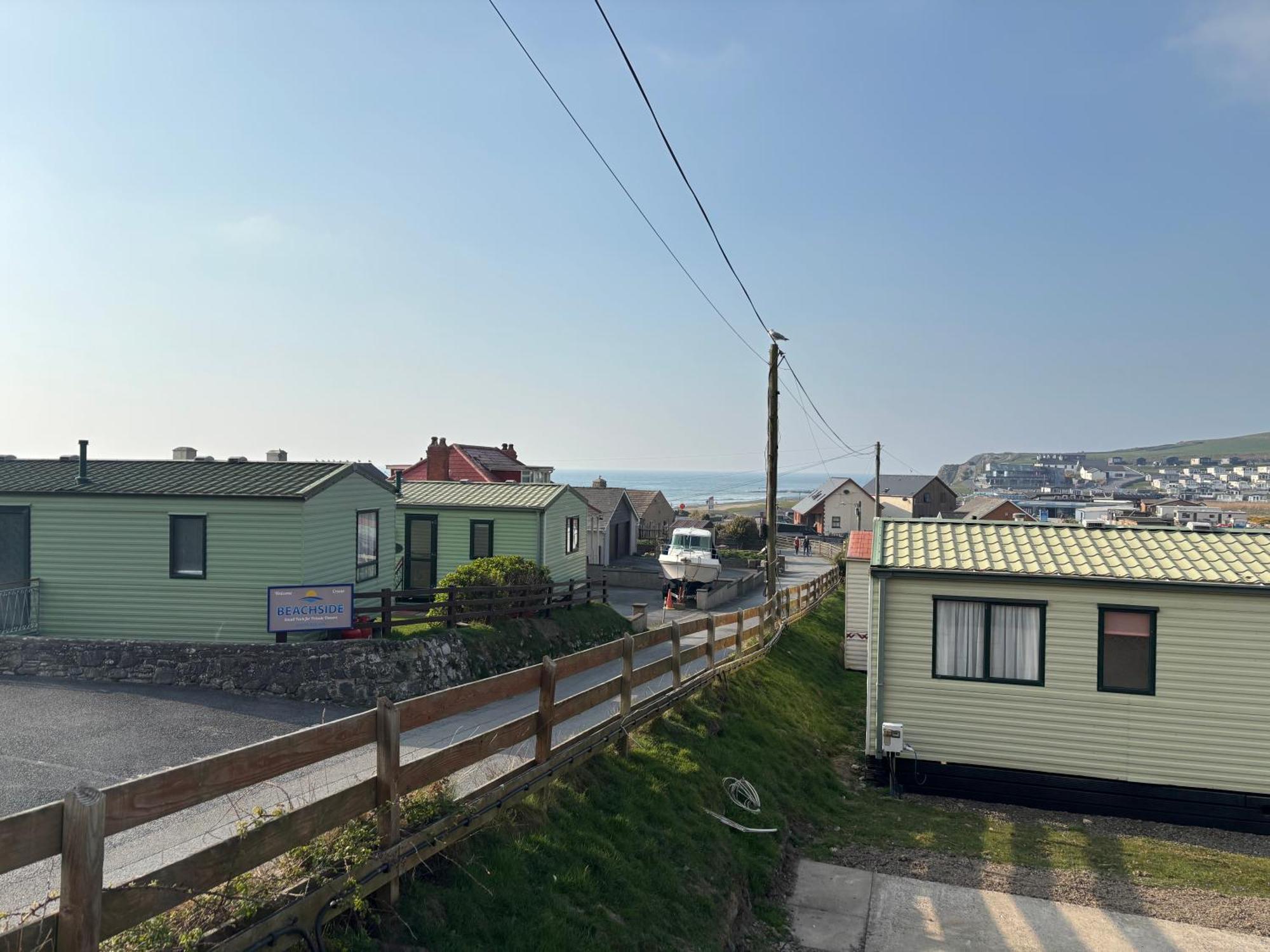 Holiday home The Lookout At Clarach Spacious 3 Bed With Decking And Sea View