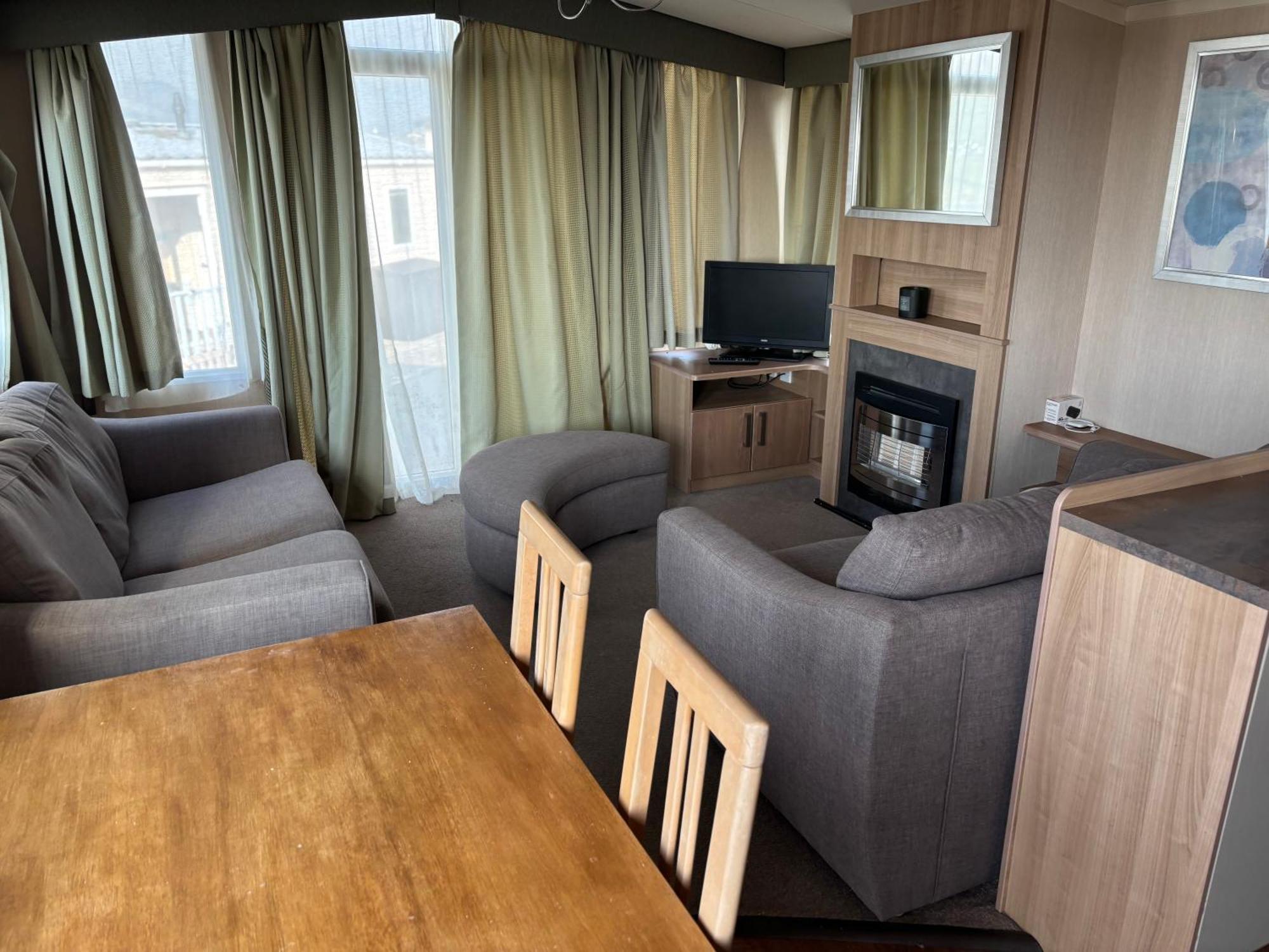 The Lookout At Clarach Spacious 3 Bed With Decking And Sea View Holiday home *