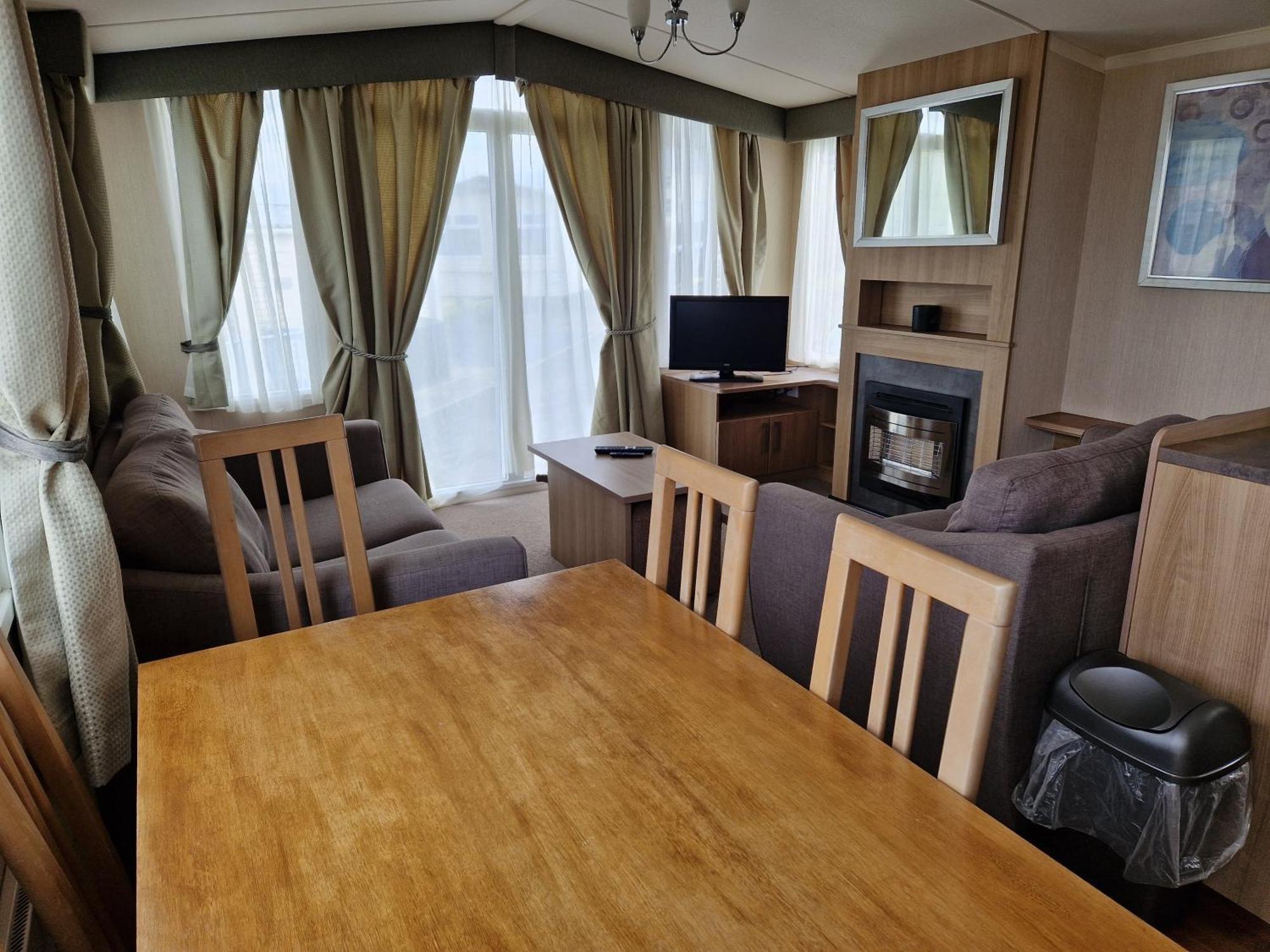The Lookout At Clarach Spacious 3 Bed With Decking And Sea View Holiday home *