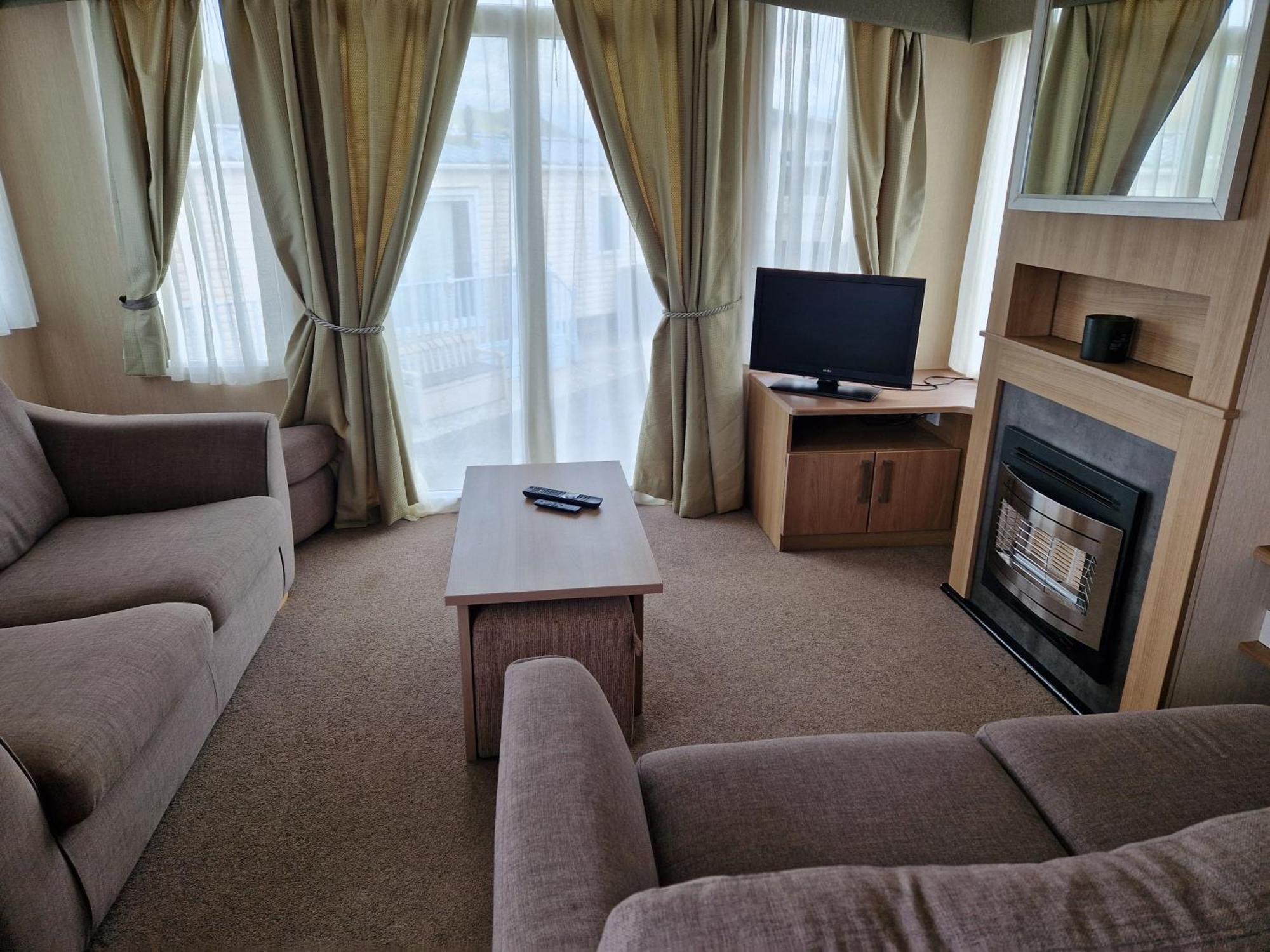 Holiday home The Lookout At Clarach Spacious 3 Bed With Decking And Sea View Aberystwyth
