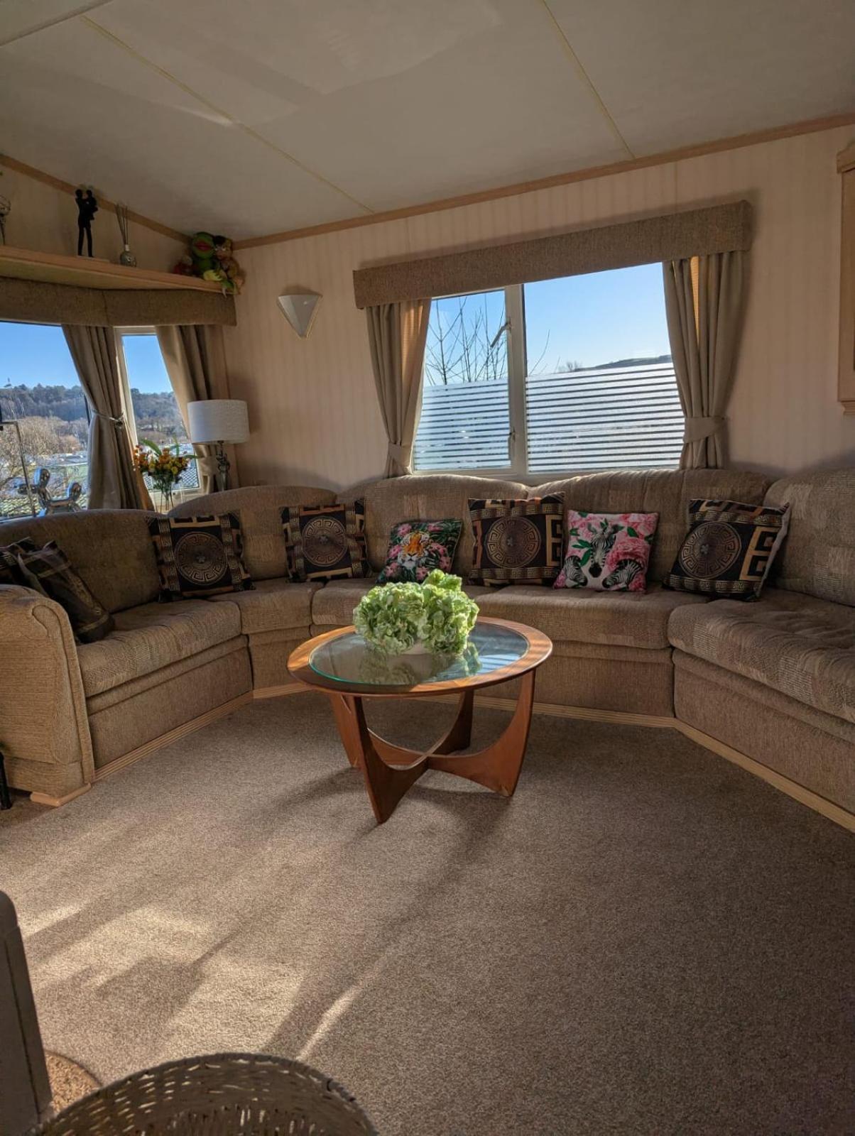 Walking Distance To And Town Great Outside Space Dog Friendly Free Parking Next To Caravan Campsite