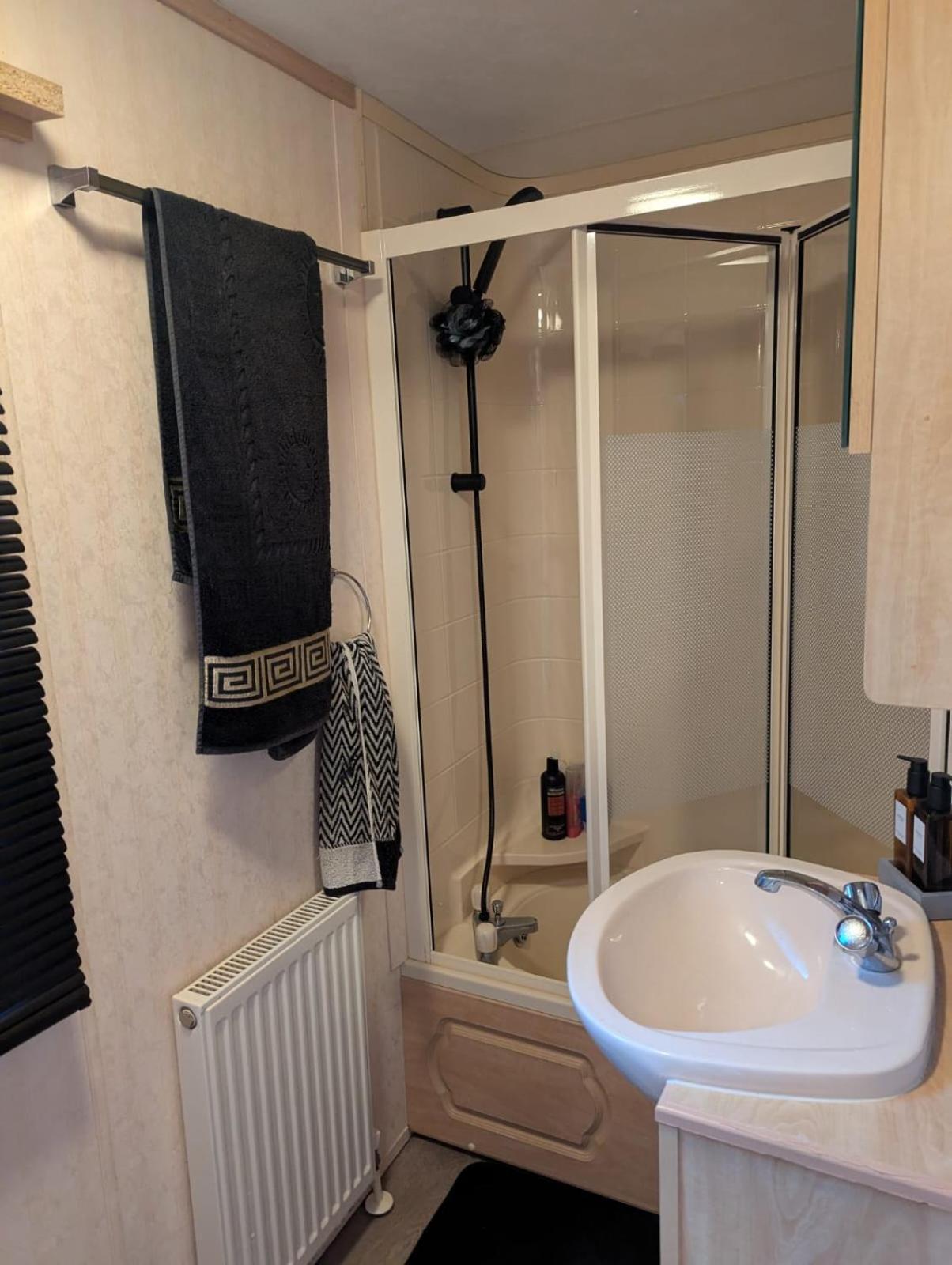 Walking Distance To And Town Great Outside Space Dog Friendly Free Parking Next To Caravan Campsite Aberystwyth
