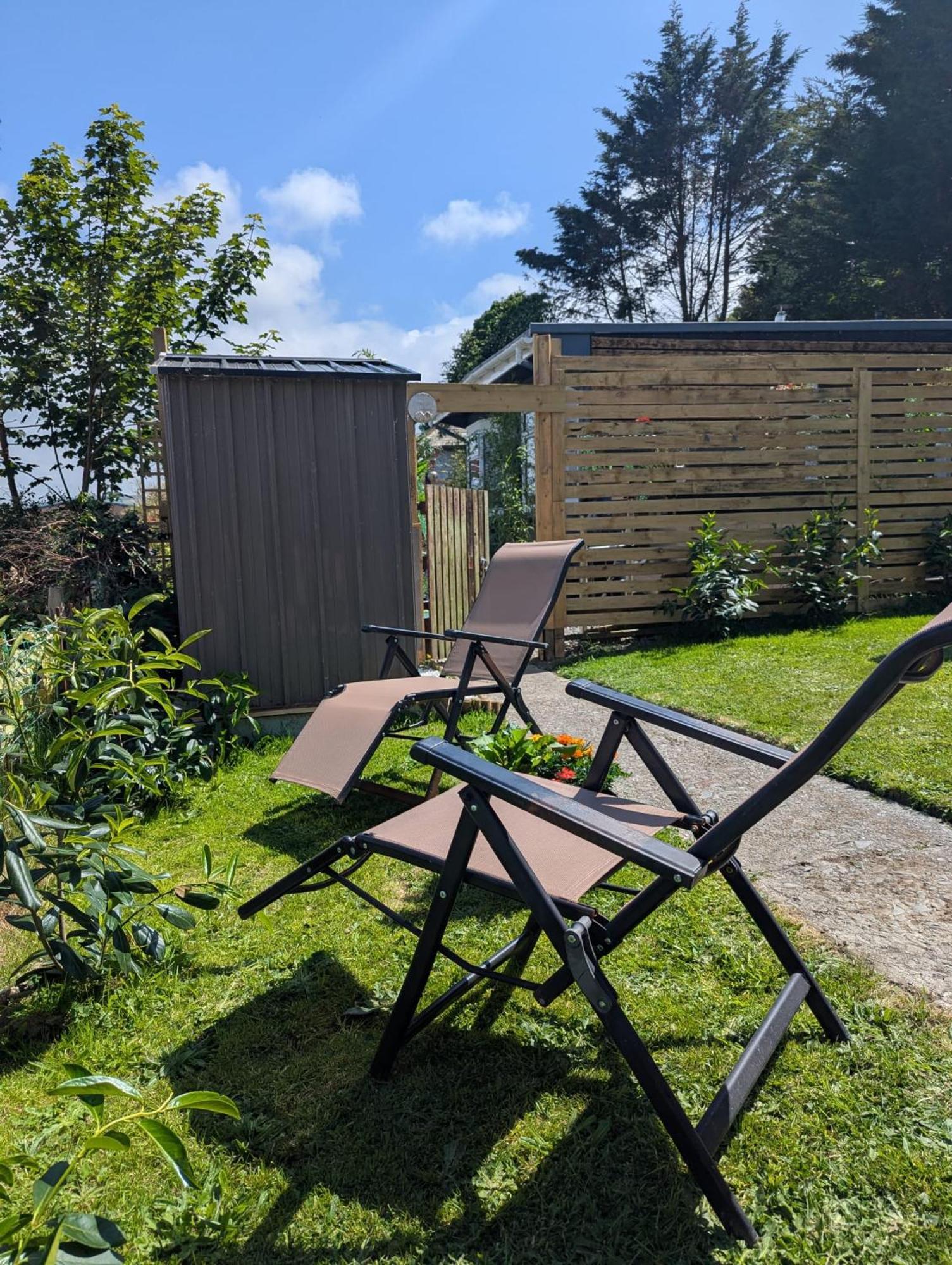 Campsite Walking Distance To And Town Great Outside Space Dog Friendly Free Parking Next To Caravan