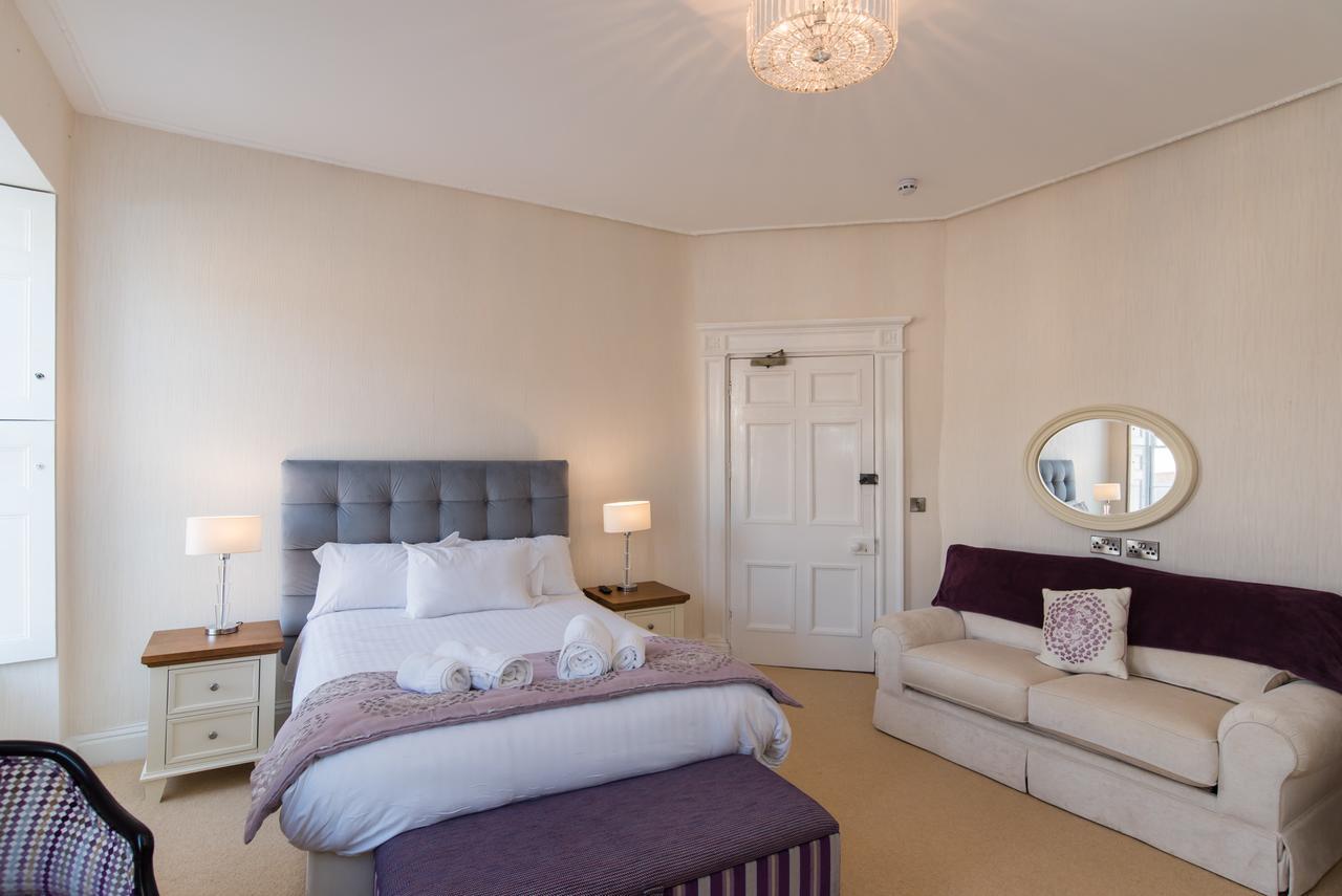 No 46 Marine Terrace Aparthotel