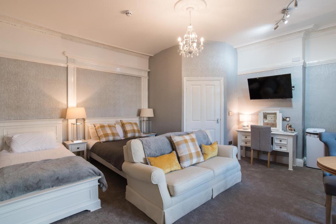 No 46 Marine Terrace 3*